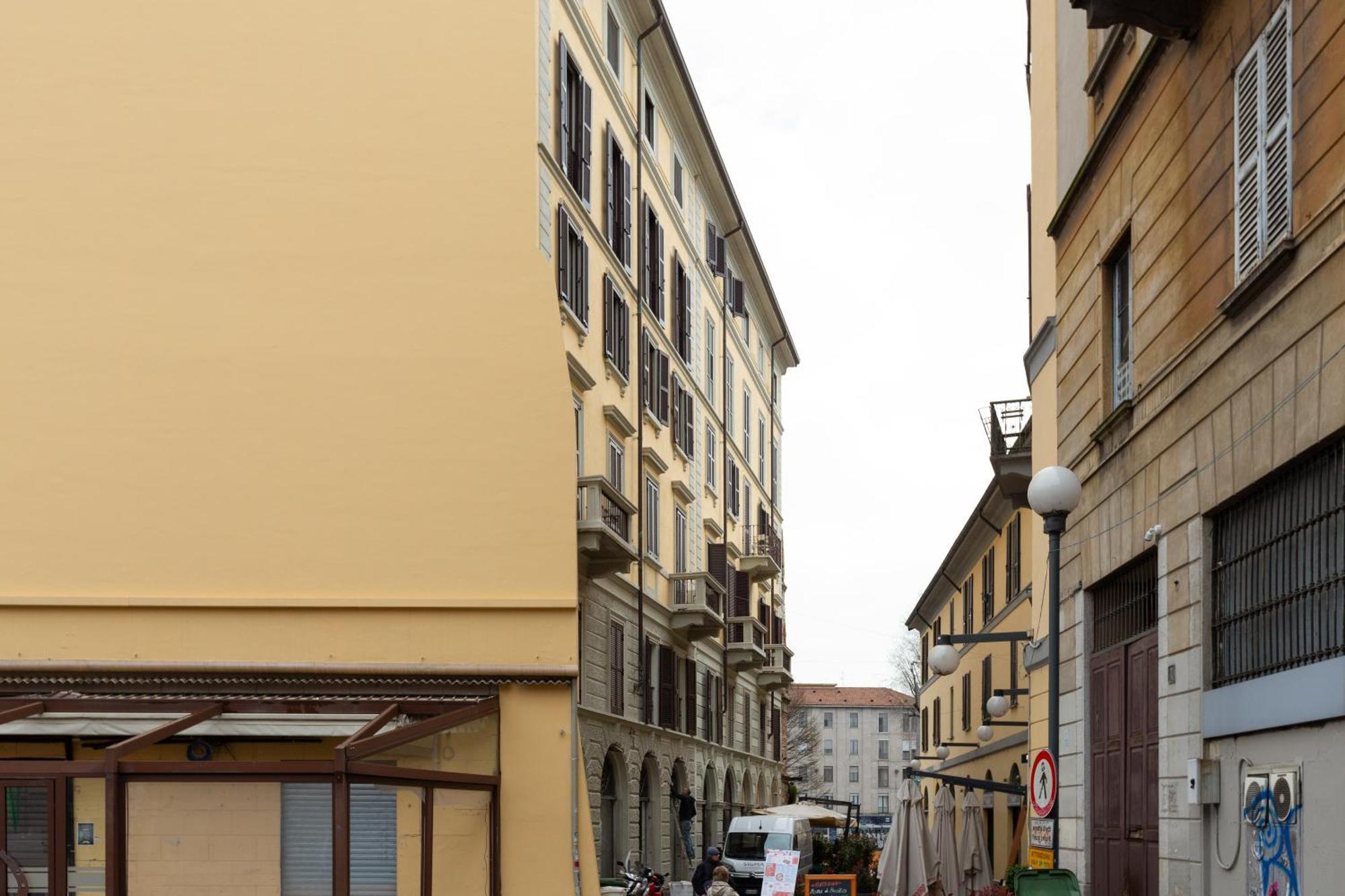 Apartamento Colonne Di San Lorenzo - Colorful Apartment!